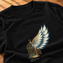 Camiseta Feminina Preta Cristo me fez livre — Zoom