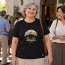 Camiseta Feminina Preta Refúgio sob Suas asas — Ambientada 04