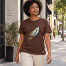 Camiseta Feminina Marrom Cristo me fez livre — Ambientada 02