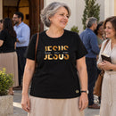 Camiseta Feminina Preta Jesus Lives In Me — Ambientada 04
