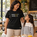 Camiseta Feminina Preta Melho(orou) ? Melh(orei) — Ambientada 03