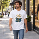 Camiseta Masculina Branca Tudo se fez novo — Ambientada 01