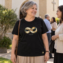 Camiseta Feminina Preta Amor sem medida — Ambientada 04