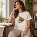 Camiseta Feminina Off White O deserto florescerá — Ambientada 01