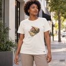 Camiseta Feminina Off White O deserto florescerá — Ambientada 02