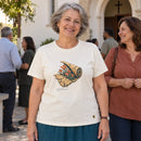 Camiseta Feminina Off White O deserto florescerá — Ambientada 04