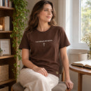 Camiseta Feminina  Marrom Tua Graça Me Basta — Ambientada 01