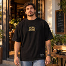 Camiseta Oversized Preta A Filha de Jairo — Ambientada 01