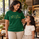Camiseta Feminina Verde Raízes de fé, frutos de gratidão — Ambientada 03