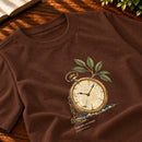 Camiseta Masculina Marrom Tudo tem seu tempo — Zoom
