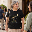 Camiseta Feminina Preta Os céus declaram Sua glória — Ambientada 04