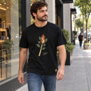 Camiseta Masculina Preta Arde, mas não se consome — Ambientada 01