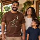 Camiseta Masculina Marrom Os céus declaram Sua glória — Ambientada 03