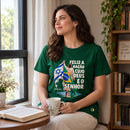 Camiseta Feminina Verde Brasil Feliz é a Nação — Ambientada 01