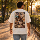 Camiseta Oversized Off White Moisés — Ambientada 02