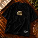 Camiseta Oversized Preta Nem Só de Pão Vive o Homem — Frente