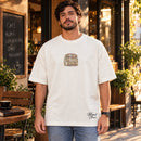 Camiseta Oversized Off White Nem Só de Pão Vive o Homem — Ambientada 01