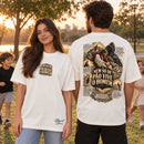 Camiseta Oversized Off White Nem Só de Pão Vive o Homem — Ambientada 04