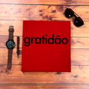 Camiseta Masculina Vermelha Gratidão