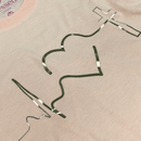 Camiseta Feminina Salmão Batimento Coração Dourado