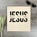 Camiseta Feminina Salmão Jesus Lives In Me