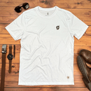 Camiseta Masculina Branca Escudo Fé Detalhe