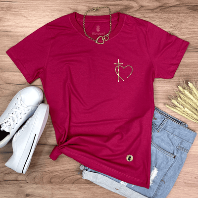 Camiseta Feminina Pink Cruz Coração Minimalista