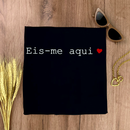 Camiseta Feminina Preta Eis-me aqui