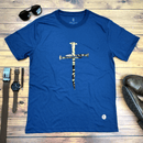 Camiseta Masculina Azul Cruz E Prego